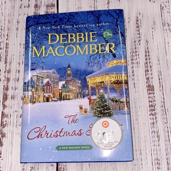 Debbie Macomber Christmas novel - Picture 2 of 8